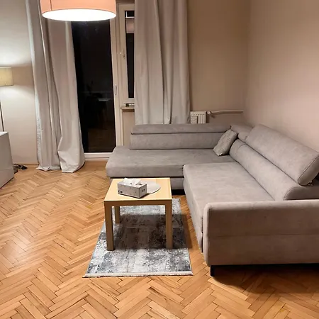 Aleje Apartment
